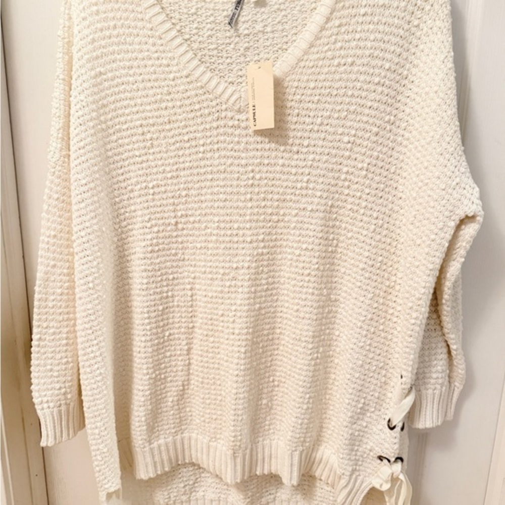 Chic Cream V-Neck PLUS Sweater with Side Lace-Up Sz 20/22 BE